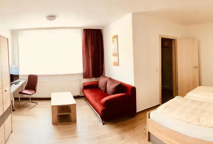 Unstrutpromenade Pensión 3*