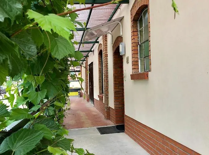 Pensión Unstrutpromenade 3*